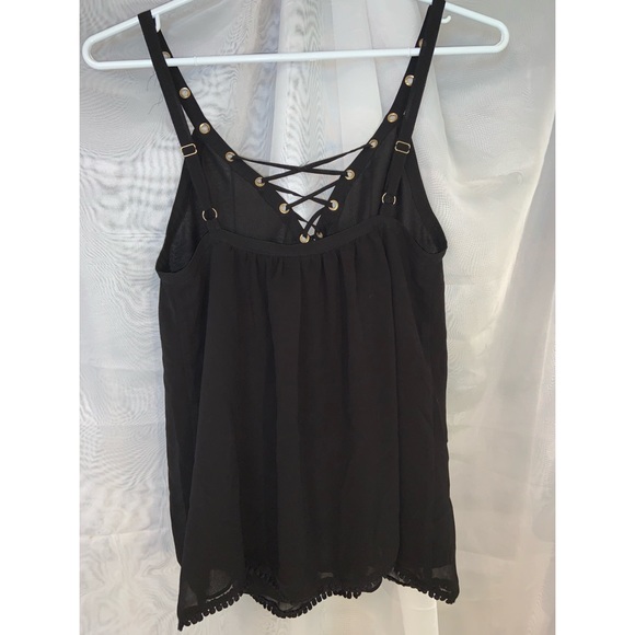 Guess Tank - Picture 3 of 3